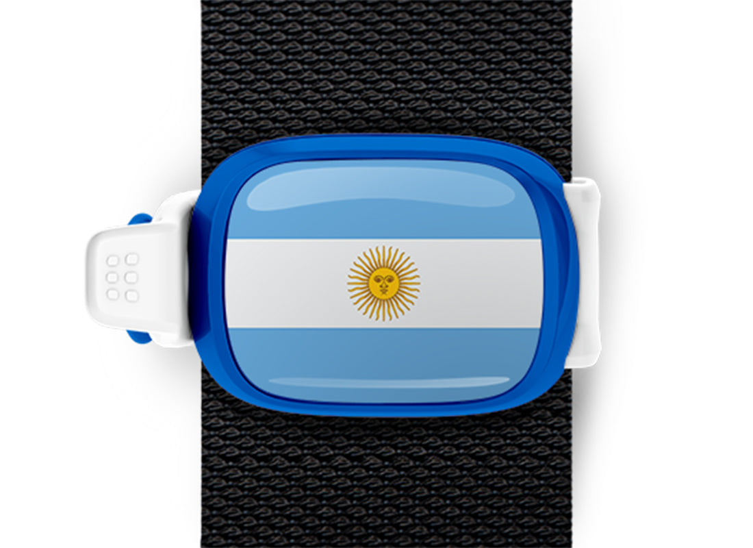 Argentina flag Stwrap bag tag mounted on a bag strap