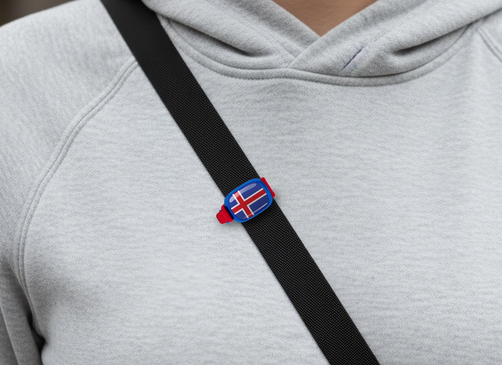 Iceland flag Stwrap bag tag shown on a bag in a lifestyle setting