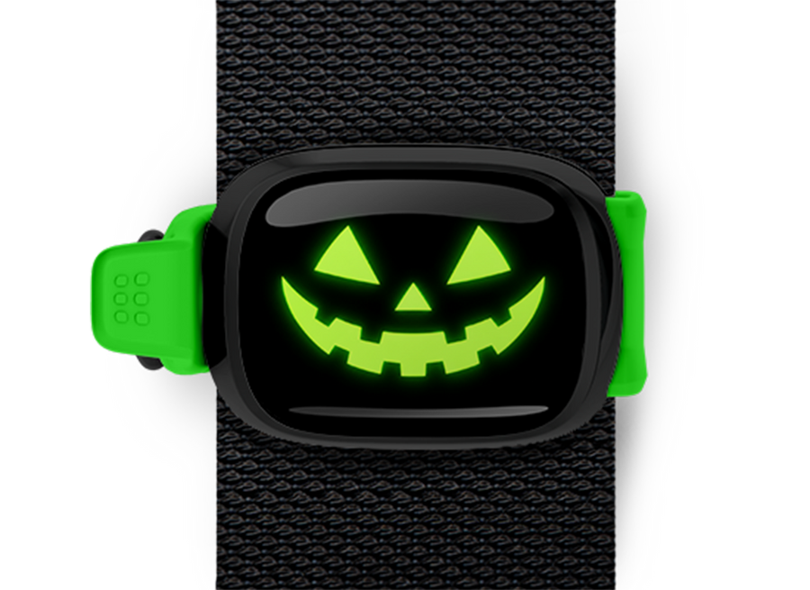 Glowing Jack-o'-Lantern Face Stwrap Halloween bag tag mounted on a black strap