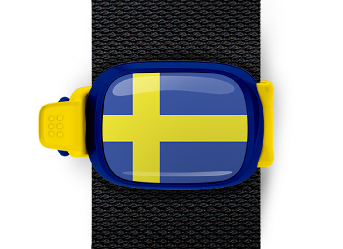 Sweden flag Stwrap bag tag mounted on a bag strap