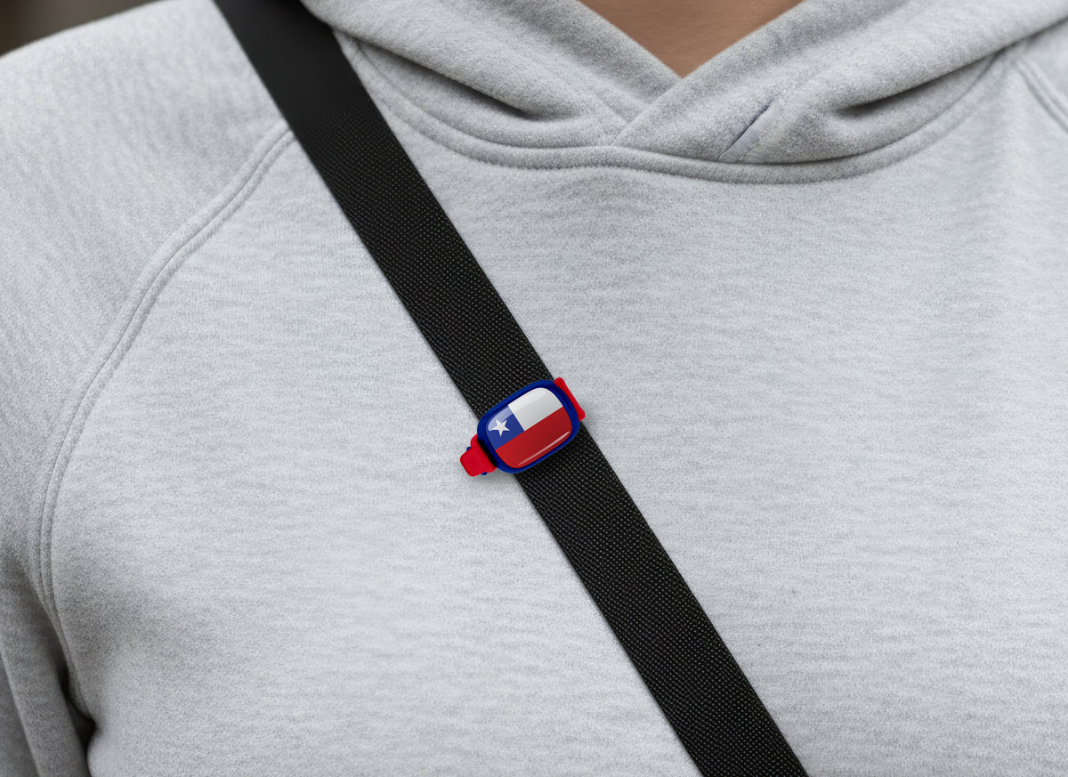 Chile flag Stwrap bag tag shown on a bag in a lifestyle setting