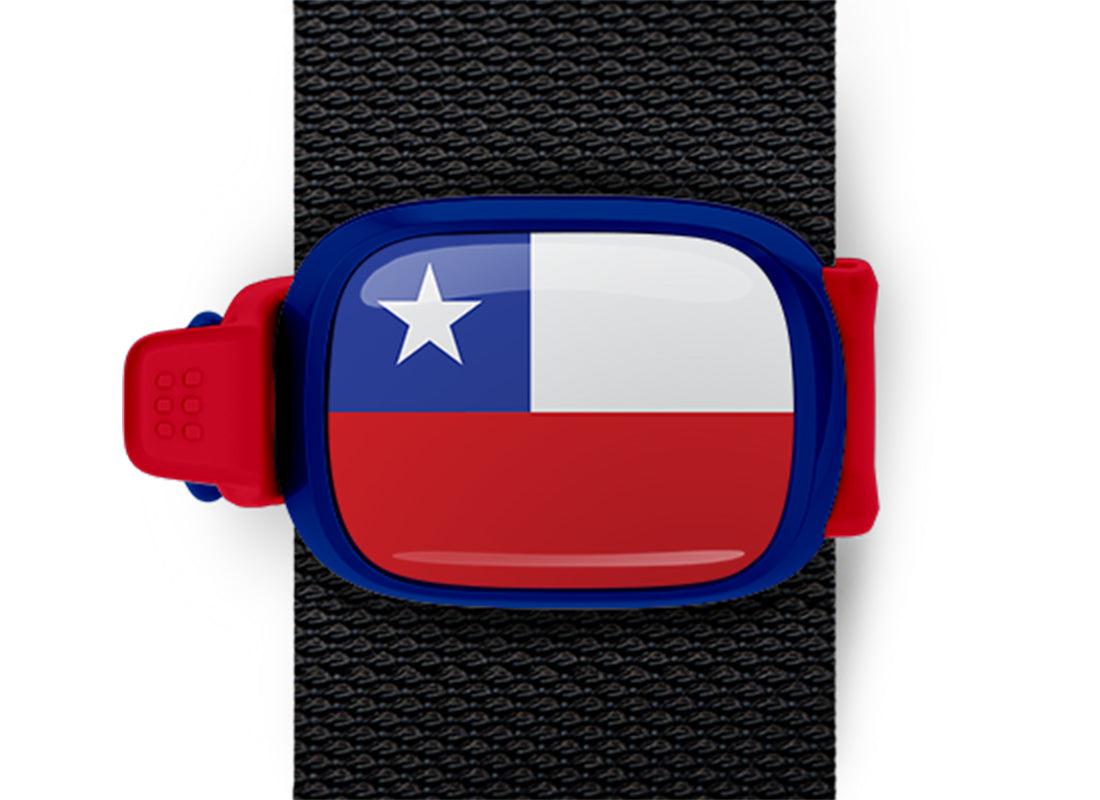 Chile flag Stwrap bag tag mounted on a bag strap