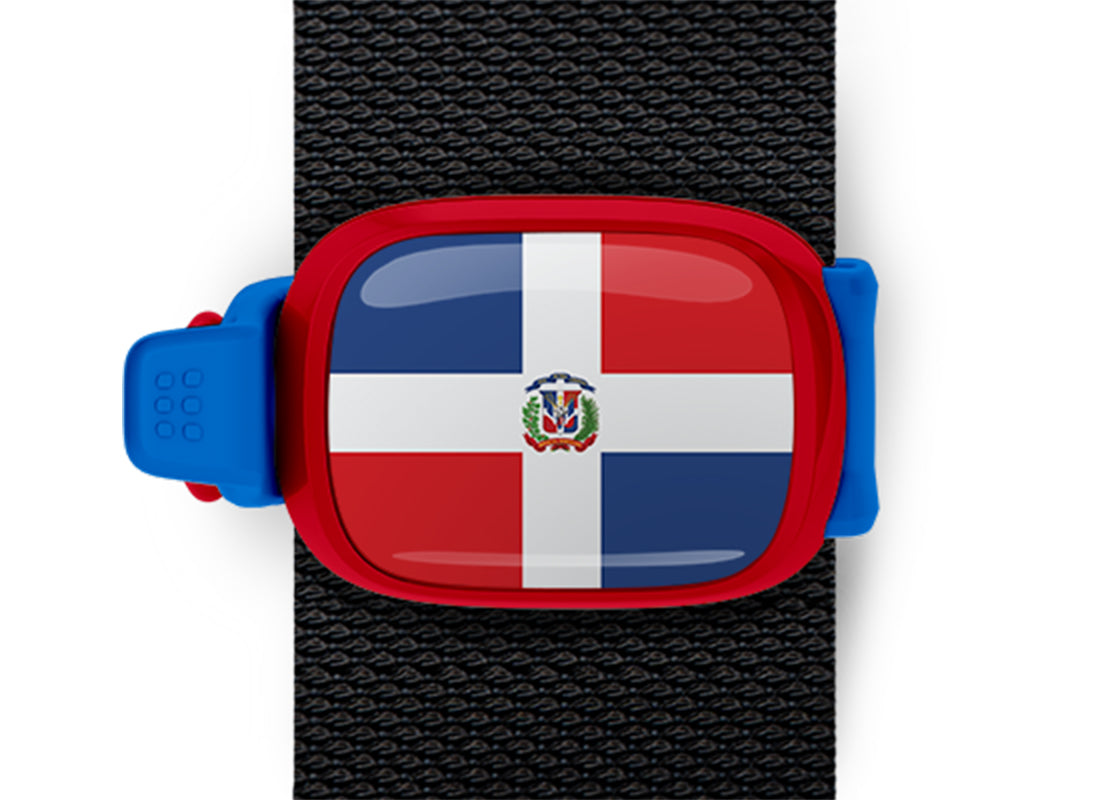 Dominican Republic flag Stwrap bag tag mounted on a bag strap