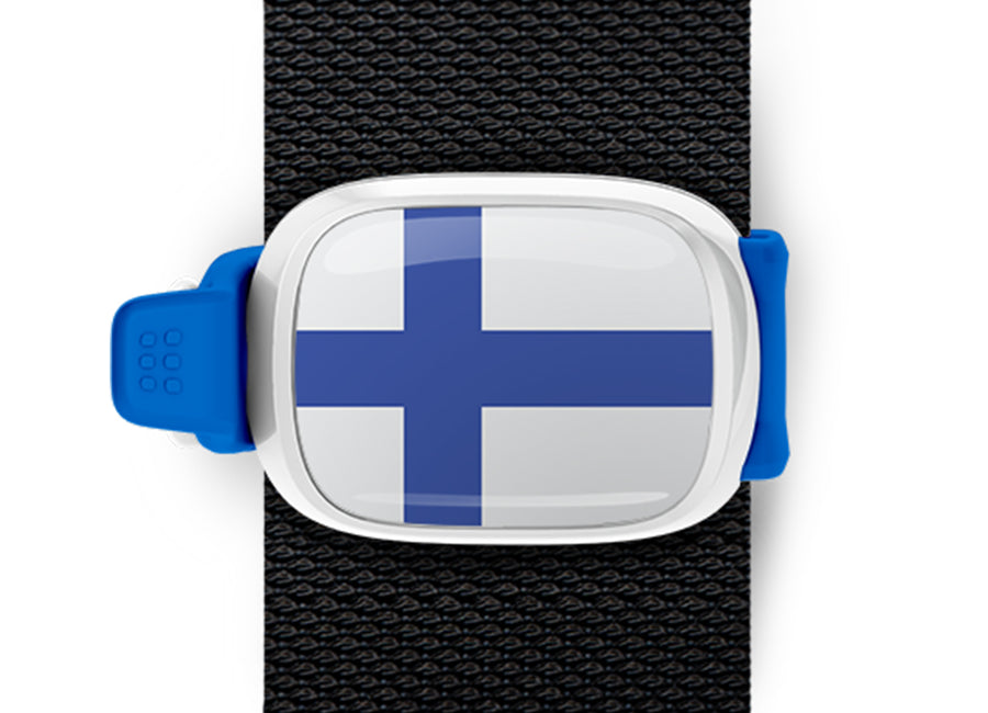 Finland flag Stwrap bag tag mounted on a bag strap