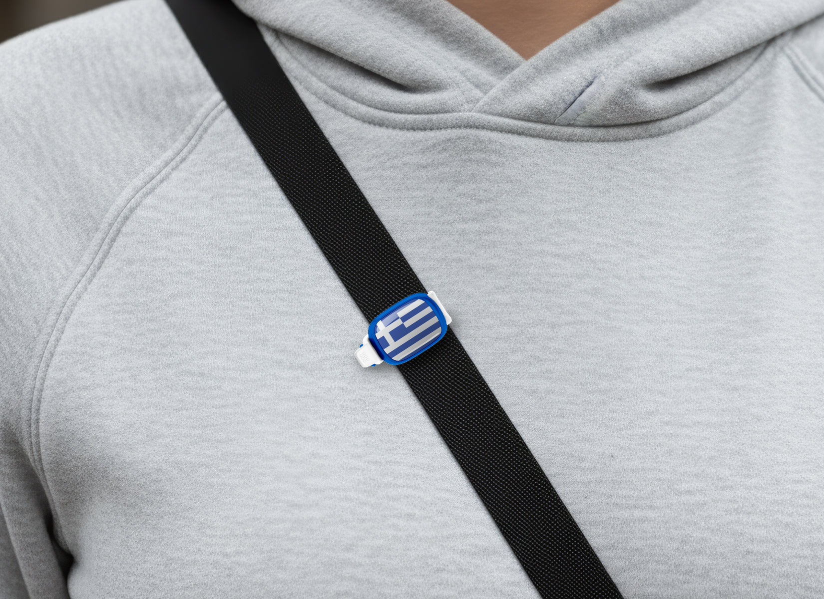 Greece flag Stwrap bag tag shown on a bag in a lifestyle setting