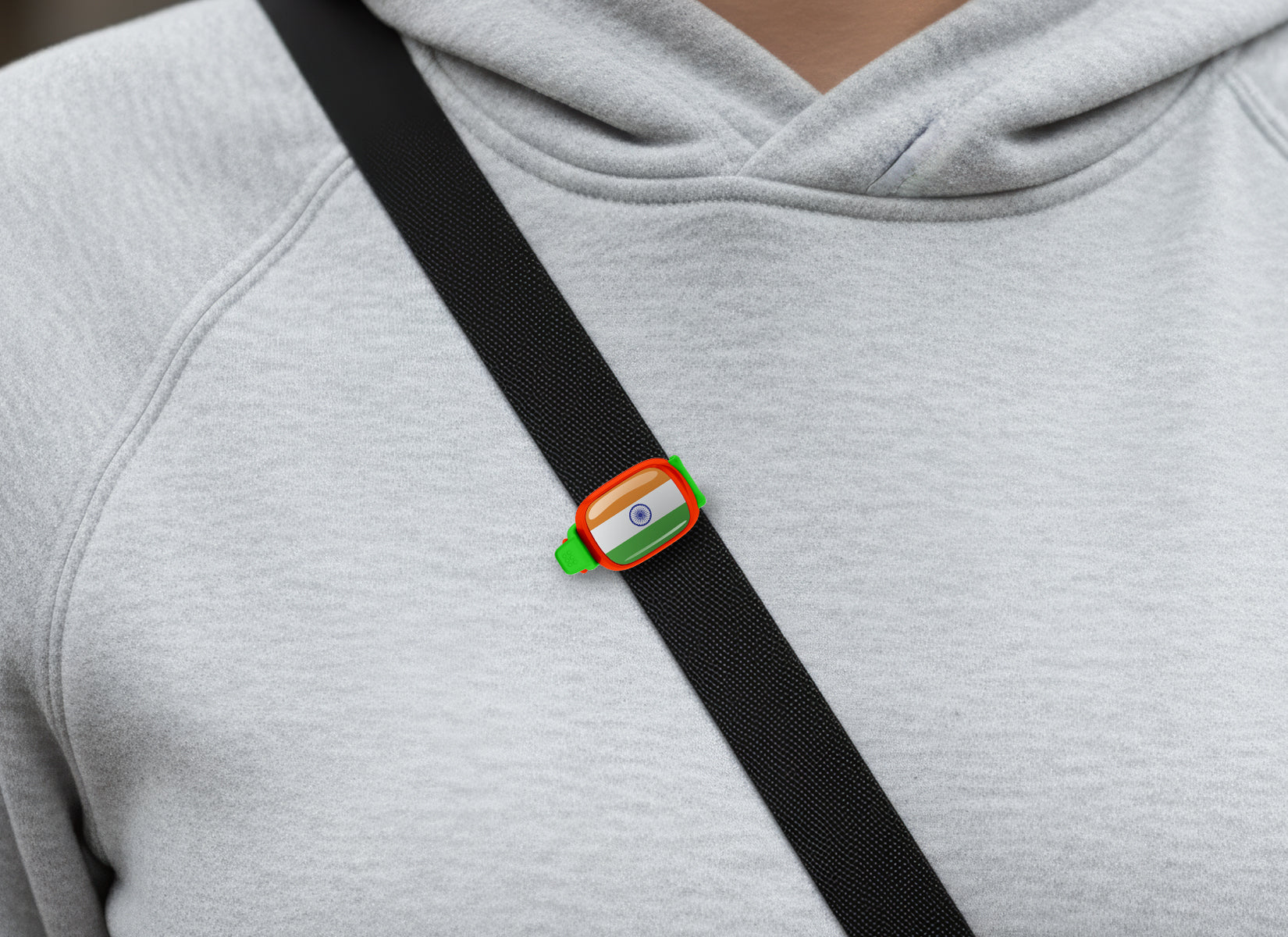 India flag Stwrap bag tag shown on a bag in a lifestyle setting