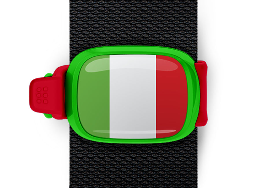 Italy flag Stwrap bag tag mounted on a bag strap
