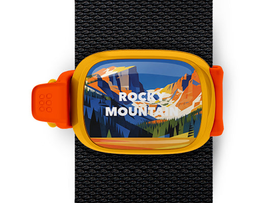 Rocky Mountain National Park Stwrap bag tag mounted on a black bag strap