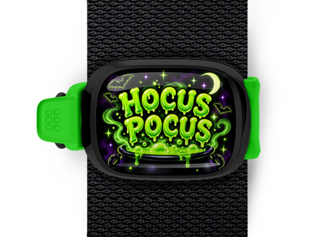 Hocus Pocus Cauldron Stwrap Halloween bag tag mounted on a black strap