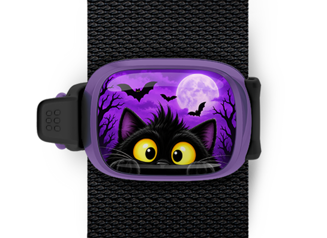 Black Cat Peek Stwrap Halloween bag tag mounted on a black strap