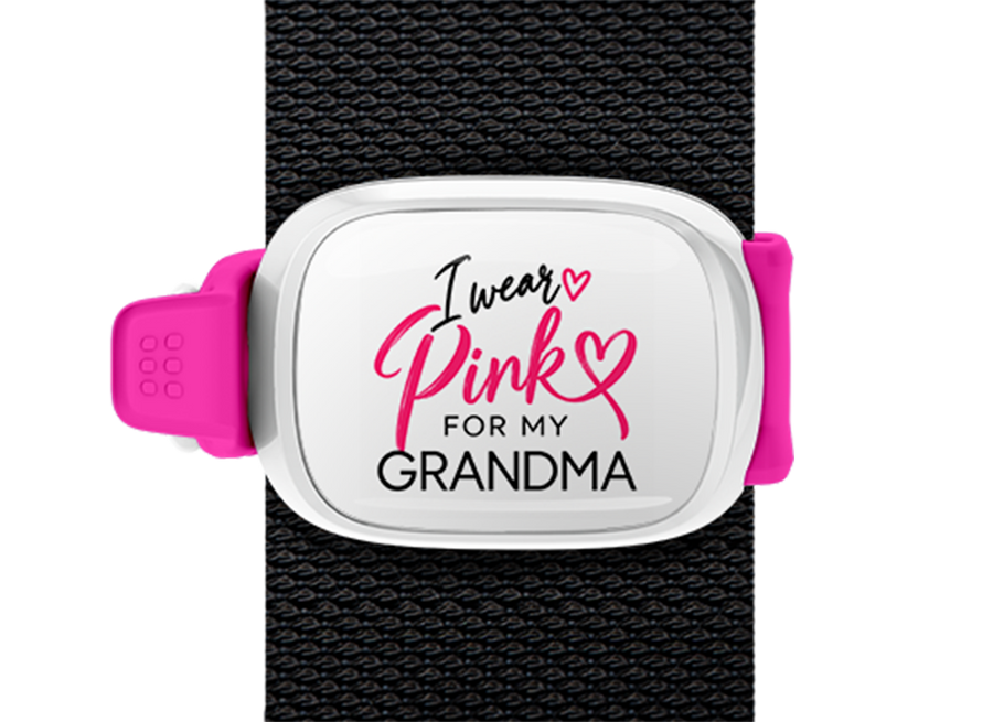 I Wear Pink for My Grandma Stwrap bag tag mounted on a bag strap