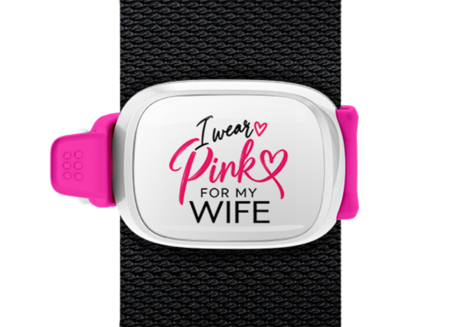 I Wear Pink for My Wife Stwrap bag tag mounted on a bag strap