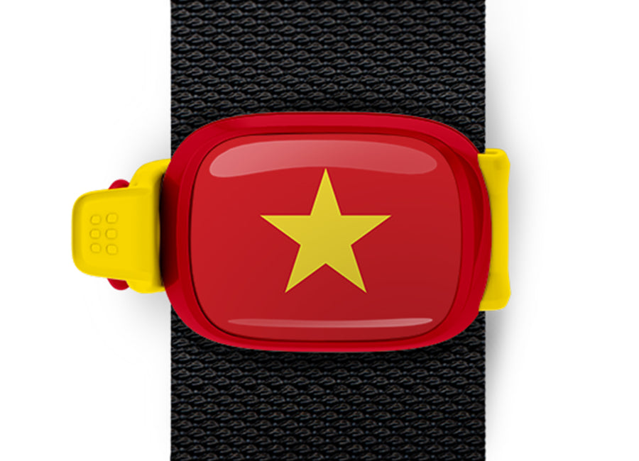 Vietnam flag Stwrap bag tag mounted on a bag strap